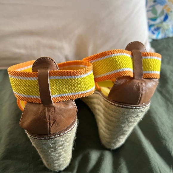 Pajar Canada 🇨🇦 Strappy Yellow/Orange Stripe Woven Espadrilles Wedge Platforms - Picture 2 of 6